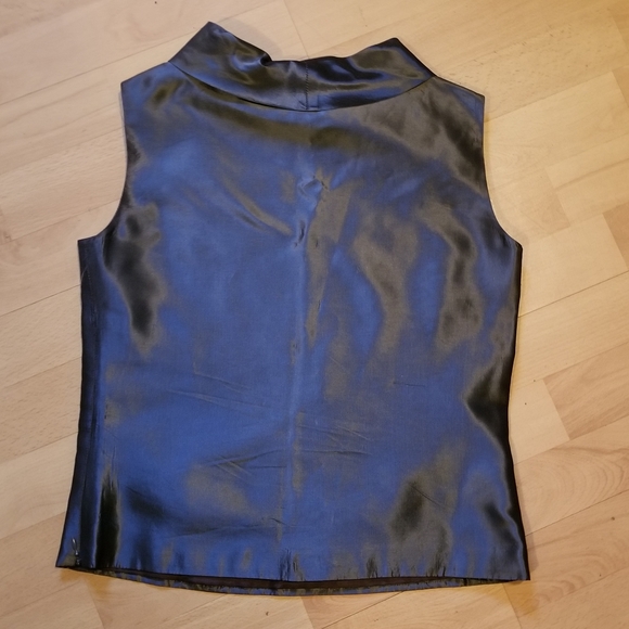 Silky Metallic Gray Top (Size 38/Small) - Picture 4 of 5